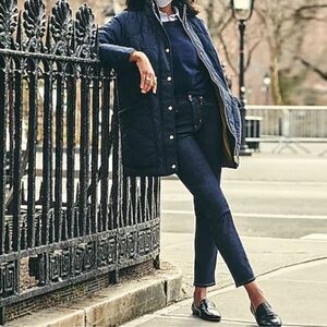 J Crew Vintage Cropped Dark Blue jeans 
Size 24